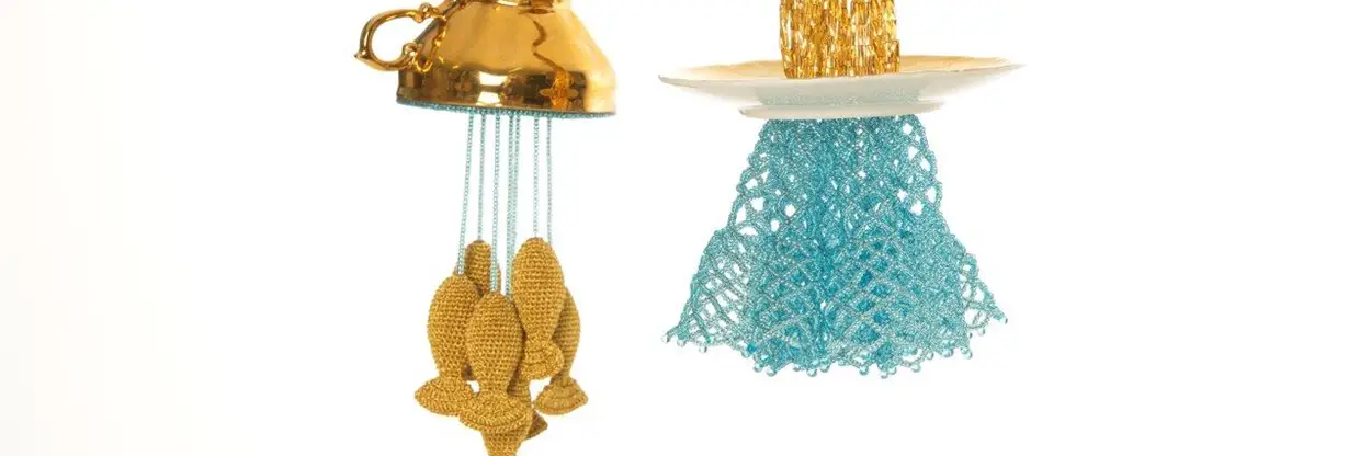 2019%20Cup%20of%20Goldfish%20Tea%20on%20Beaded%20Water%202%20%E2%80%93%20Kopi