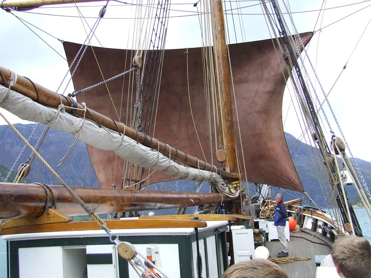 6_Segl-i-%20Eidfjord